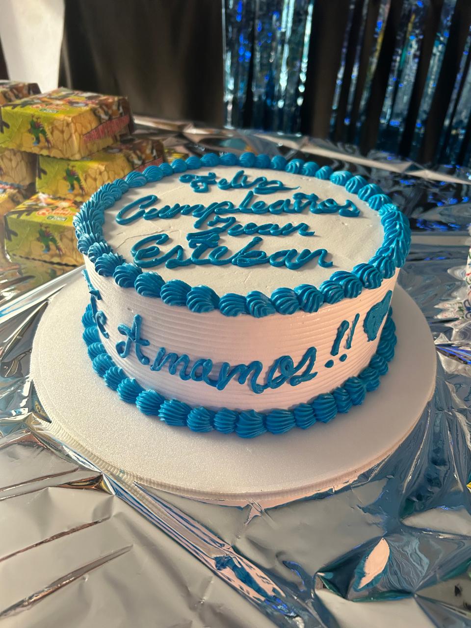 TORTA TRES LECHES - 20 PORCIONES